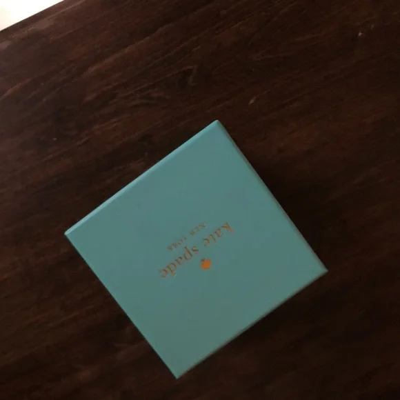 KATE SPADE Gold and Cream Watch with Tan Strap 💙 - Picture 9 of 9